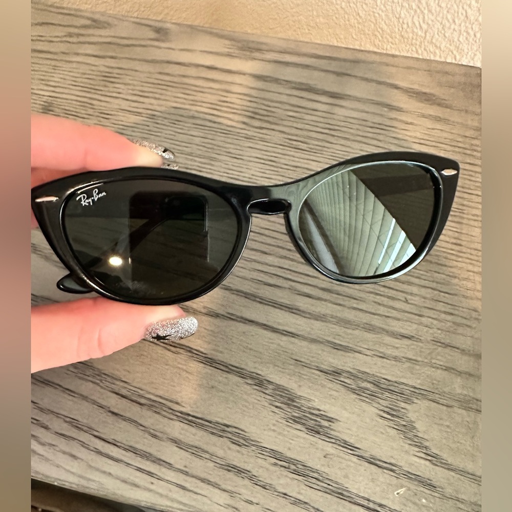 Nina Rayban